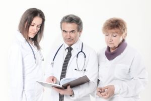 group of doctors discuss the diagnosis  300x200
